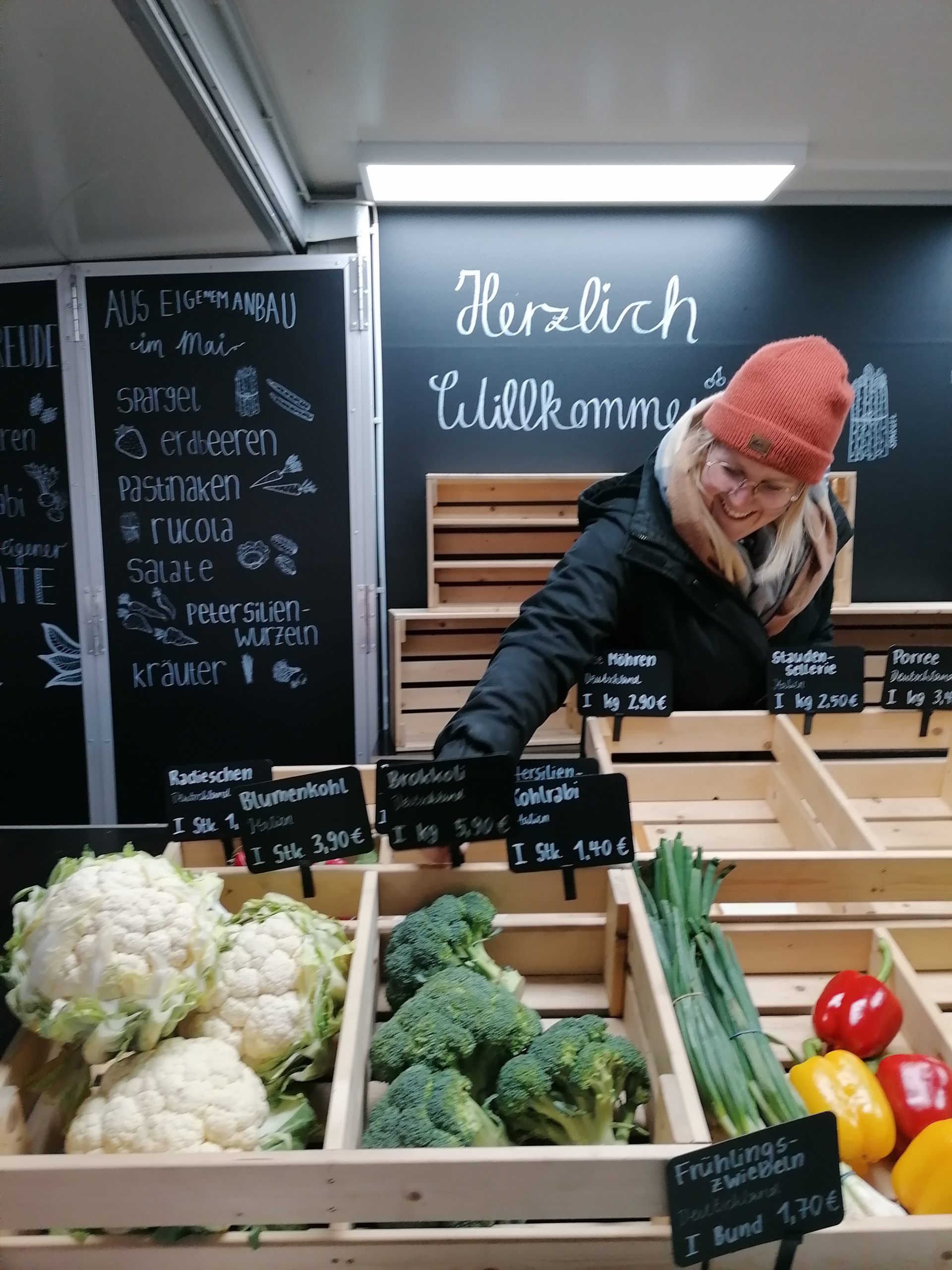 Mobiler Marktstand in Lehre von Papes Gemüsegarten